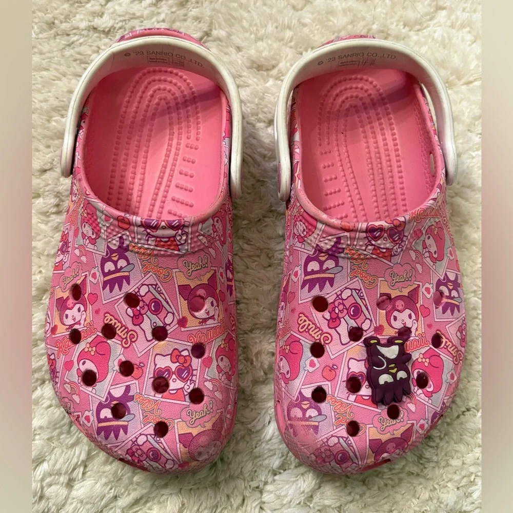 Crocs Hello Kitty and Friends Classic Pink Clogs CROCS Youth Girl Size 3
